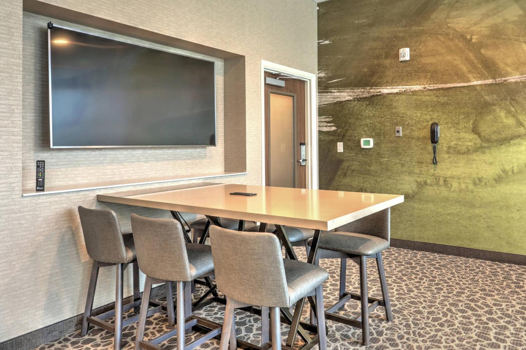 Courtyard By Marriott Deptford Hotel Almonesson Exterior foto