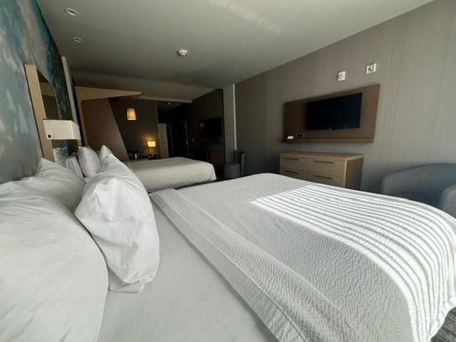 Courtyard By Marriott Deptford Hotel Almonesson Exterior foto